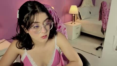 Snapshot of lillianderson chatting on October 2025 11:36:01 AM lillianderson - Next stream start at 0700hs GTM-3 online show from October 2025 11:36:01 AM