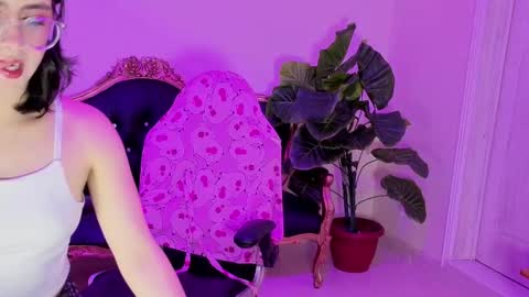 Snapshot of lillianderson chatting on November 2025 11:47:01 AM lillianderson - Next stream start at 0700hs GTM-3 online show from November 2025 11:47:01 AM