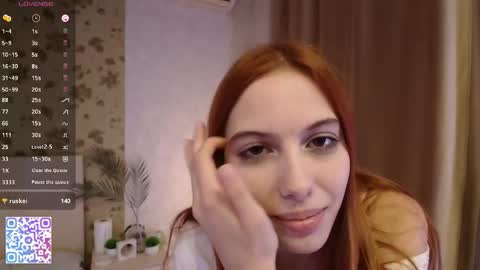 Snapshot of lilliaqueen chatting on October 2025 02:40:01 PM Lilliana 3 online show from October 2025 02:40:01 PM