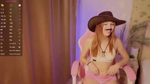 Snapshot of lilliaqueen chatting on November 2025 02:19:02 PM Lilliana 3 online show from November 2025 02:19:02 PM