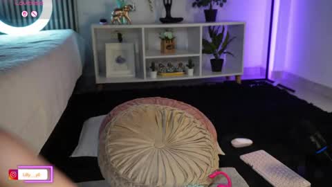 Sofia online show from April 2026 01:16:01 PM