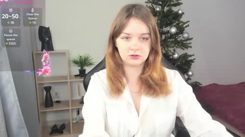 Snapshot of lilly_pretty_love chatting on December 2024 02:22:02 AM Lilly online show from December 2024 02:22:02 AM
