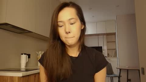 Snapshot of lilly_sweeet chatting on March 2026 04:14:02 AM lilly online show from March 2026 04:14:02 AM