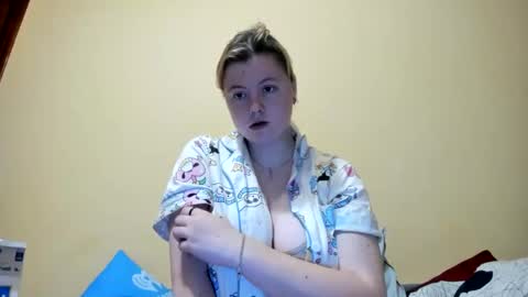 Snapshot of lillydepp chatting on November 2025 03:56:02 PM Lilly Depp online show from November 2025 03:56:02 PM