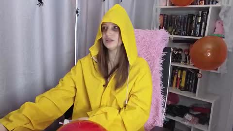 Snapshot of lillyfan_x chatting on October 2025 05:11:02 AM LillyFan X online show from October 2025 05:11:02 AM