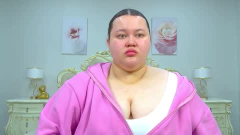 LiloLewins online show from January 2025 06:46:01 AM