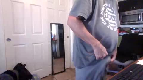 Snapshot of lilpackage69 chatting on December 2025 09:22:01 PM lilpackage69 online show from December 2025 09:22:01 PM