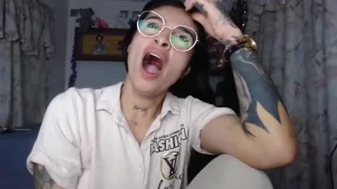 Snapshot of lilpalacio chatting on December 2024 04:01:02 AM lil palacio online show from December 2024 04:01:02 AM