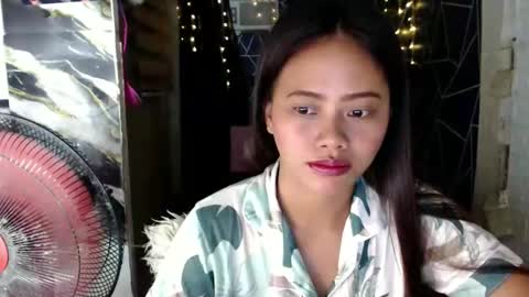 Snapshot of lilsweet_marie chatting on February 2026 11:31:02 PM Lilsweet marie online show from February 2026 11:31:02 PM