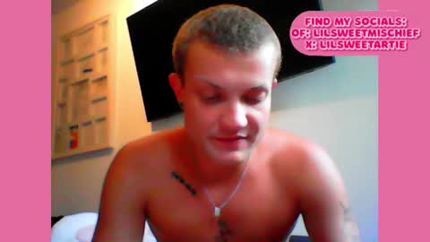 Snapshot of lilsweetmischief chatting on February 2026 03:49:02 PM Artie online show from February 2026 03:49:02 PM