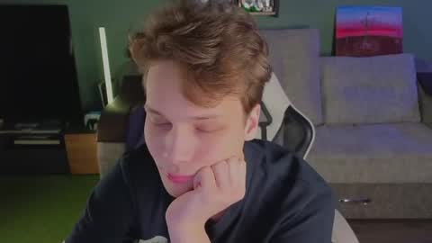 lilteddyboy online show from April 2026 06:49:02 PM