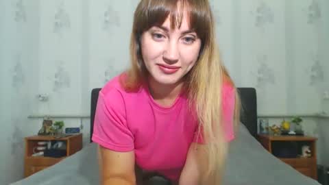 Snapshot of lilu_cute25 chatting on November 2025 10:25:01 PM lilu_cute25 online show from November 2025 10:25:01 PM