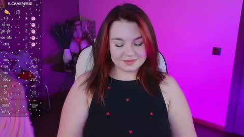 Lilu online show from November 2025 12:05:02 PM