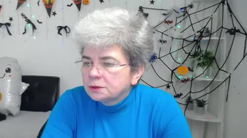 Lilu online show from October 2025 05:32:01 AM
