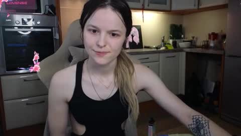 lily_and_jake online show from March 2026 09:49:02 AM