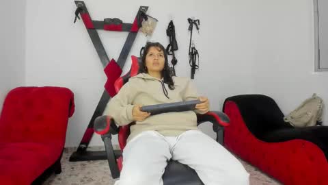 Lily and Lina online show from December 2025 12:14:01 PM