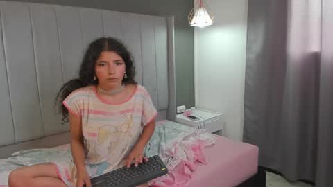 lily_cherry0 online show from March 2025 05:00:02 PM