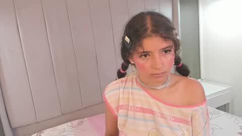 lily_cherry0 online show from March 2025 04:44:02 PM