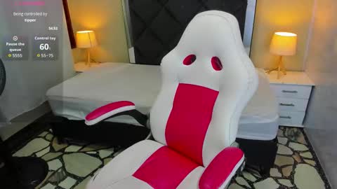 LILIANA  online show from November 2025 11:21:02 AM