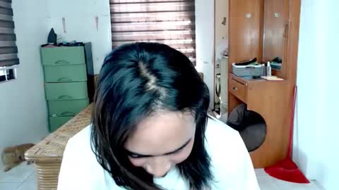 Snapshot of lily_darling chatting on November 2025 02:11:01 AM Lily Darling online show from November 2025 02:11:01 AM