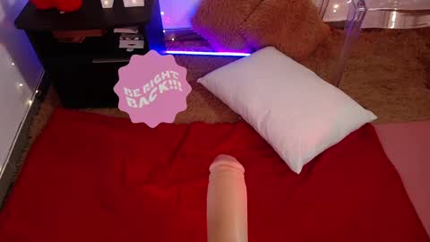 just lily online show from December 2024 02:41:01 AM