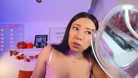 just lily online show from October 2025 11:07:01 PM