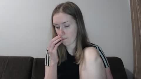 Snapshot of lily_love_x chatting on July 2026 11:40:02 PM lily_love_x online show from July 2026 11:40:02 PM