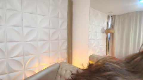 Snapshot of lily_rousee_ chatting on November 2025 12:48:01 PM Lily Lauren online show from November 2025 12:48:01 PM