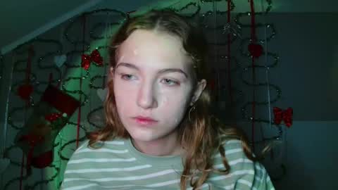 small lily online show from January 2026 07:13:01 AM