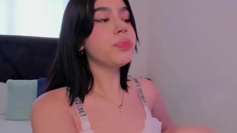 LilyWoodz online show from January 2026 02:44:01 PM