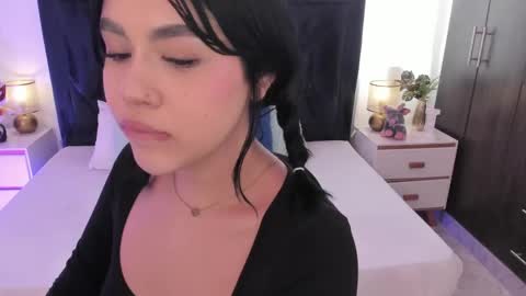 LilyWoodz online show from May 2026 06:50:01 PM