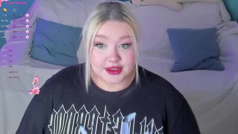 Lily online show from February 2025 09:52:02 PM