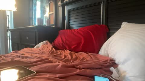 Snapshot of lilylustwell chatting on June 2026 07:18:02 PM lilylustwell online show from June 2026 07:18:02 PM