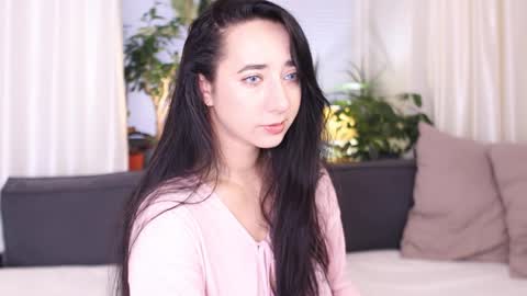 Snapshot of lilyminx chatting on November 2025 03:53:02 AM -- My Wishlist online show from November 2025 03:53:02 AM