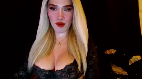 Snapshot of lilymonstercock chatting on December 2024 06:49:02 AM IM YOUR TRUE GODESS Lilymonstercock online show from December 2024 06:49:02 AM