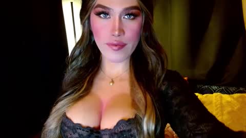 Snapshot of lilymonstercock chatting on January 2025 03:02:01 PM IM YOUR TRUE GODESS Lilymonstercock online show from January 2025 03:02:01 PM