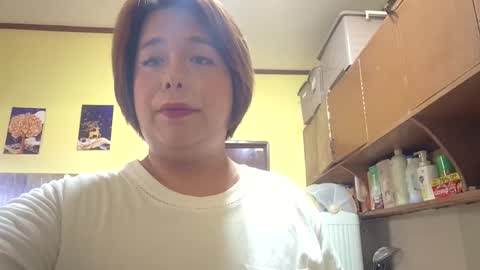 Snapshot of lilysette chatting on May 2026 08:52:01 AM lilysette online show from May 2026 08:52:01 AM