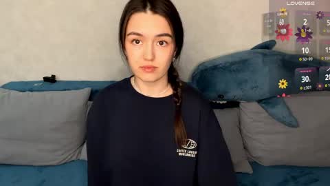 Lily online show from April 2026 03:32:02 PM