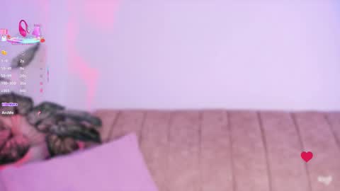 Snapshot of lilysoto chatting on October 2025 09:28:01 AM Lily online show from October 2025 09:28:01 AM