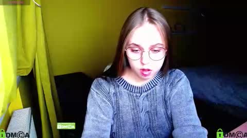 Snapshot of lilysweet13 chatting on November 2025 03:23:01 PM Lily online show from November 2025 03:23:01 PM