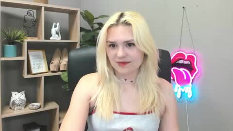 Lily online show from June 2026 01:35:02 PM