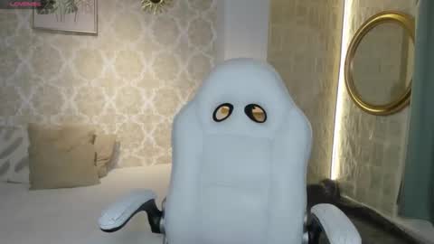 lilythea_ online show from February 2026 08:01:02 PM