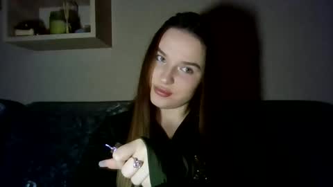 Snapshot of lilyygray chatting on October 2025 09:50:02 AM LilyyGray online show from October 2025 09:50:02 AM