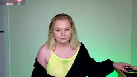 lime cat online show from September 2025 01:07:02 AM