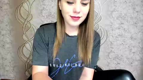 Snapshot of limebabykristi123 chatting on November 2025 02:21:02 PM online show from November 2025 02:21:02 PM