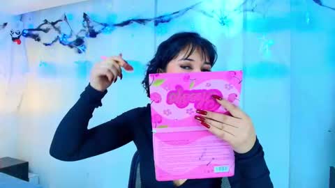  Lina Bedoya  online show from November 2025 11:43:02 AM