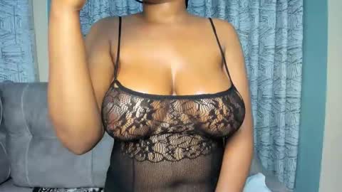 Snapshot of lina_sexy58 chatting on November 2025 06:29:02 PM lina sexy58 online show from November 2025 06:29:02 PM