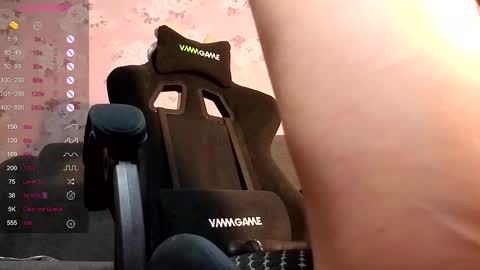 Snapshot of linadevinecam chatting on January 2026 01:13:01 PM Lina Devine online show from January 2026 01:13:01 PM