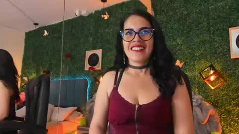 Lina  online show from March 2026 11:28:02 AM