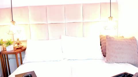 Snapshot of linaglam chatting on January 2025 10:37:01 PM LinaGlam online show from January 2025 10:37:01 PM